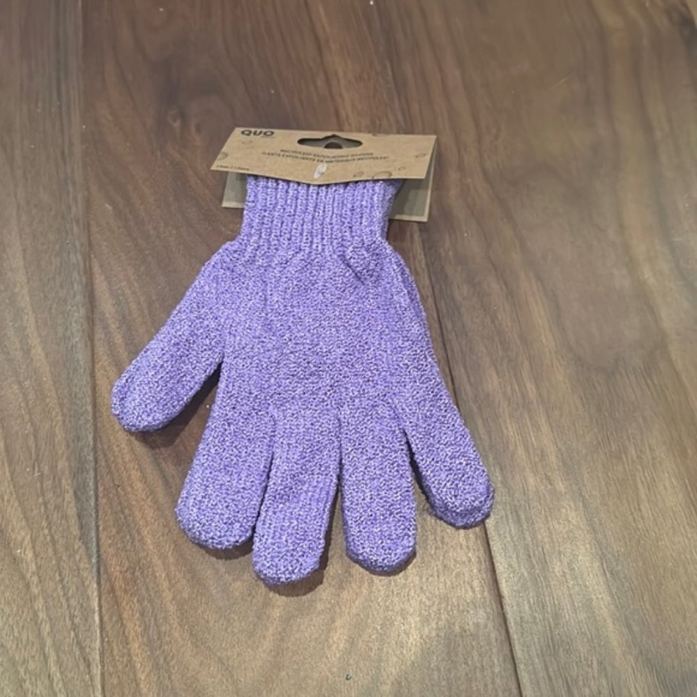 Quo Recycled Exfoliating Gloves